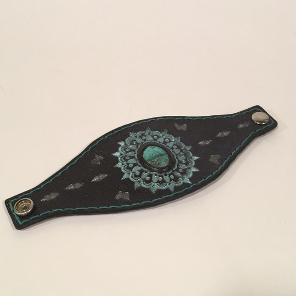 Tooled Bohemian Hubei Turquoise  Inlay Mandala Leather Cuff Bracelet - Picture 5 of 16